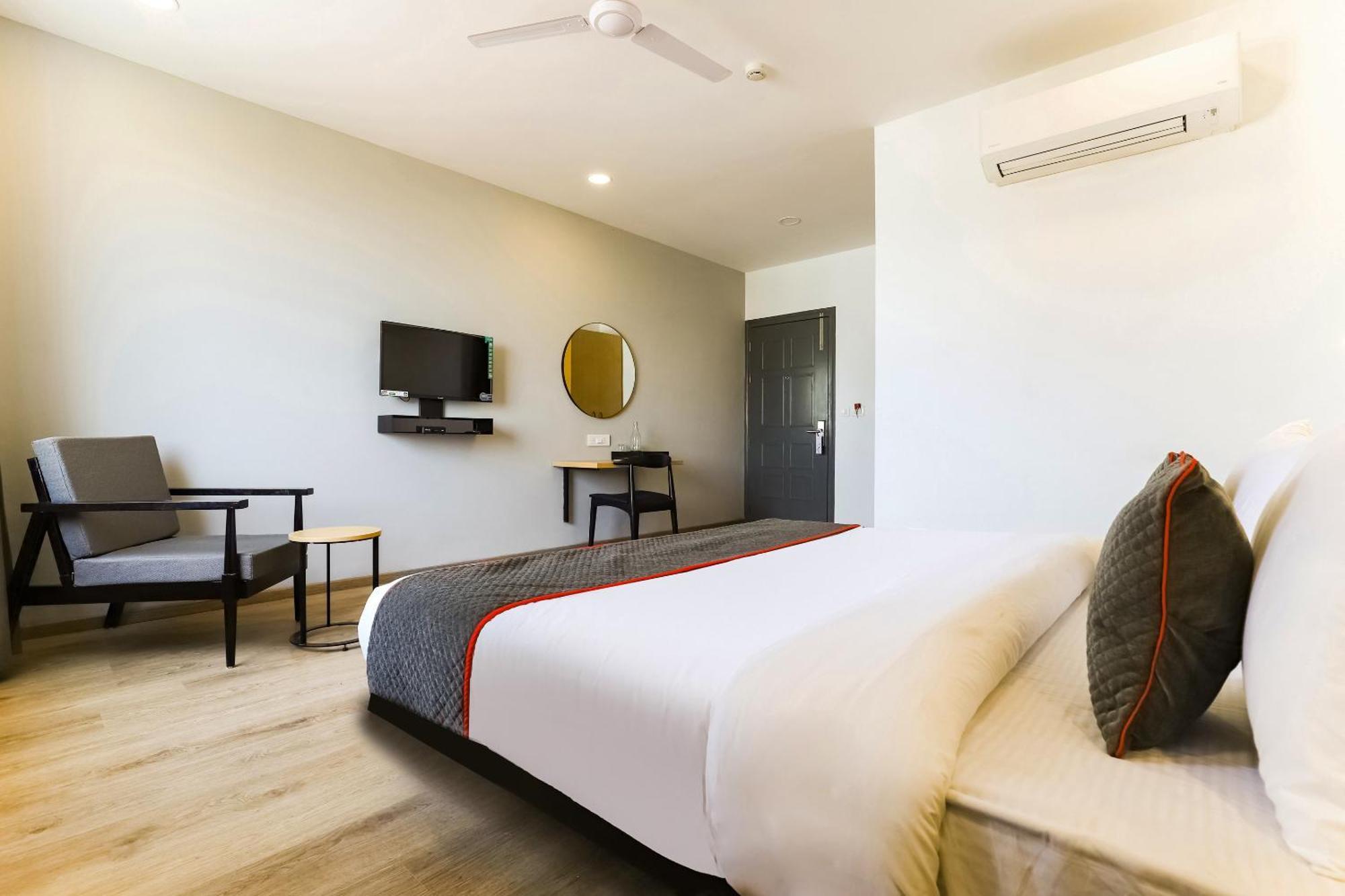 Townhouse Prithvi Resort Near Phoenix Palassio Lucknow Eksteriør billede