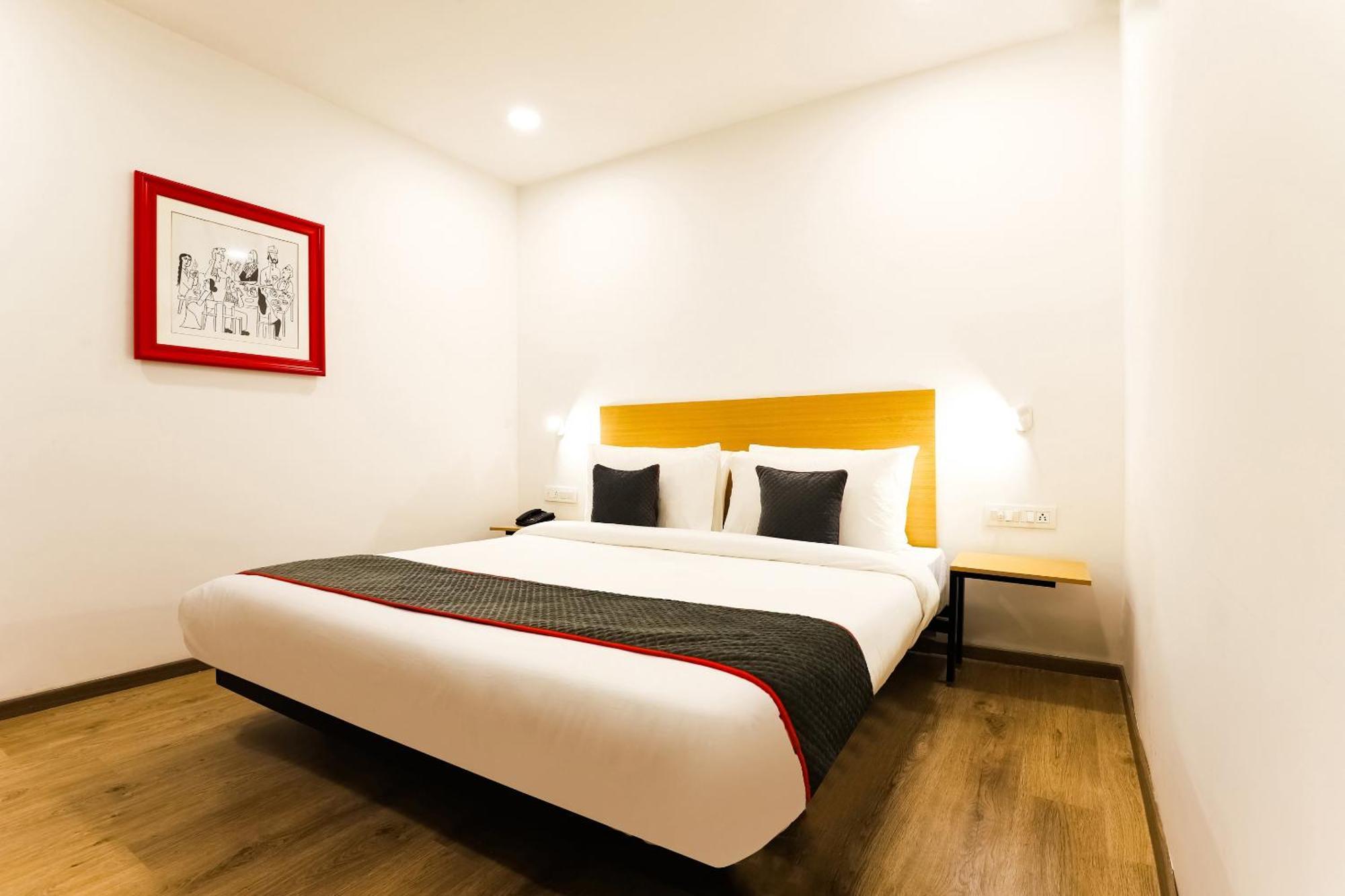 Townhouse Prithvi Resort Near Phoenix Palassio Lucknow Eksteriør billede