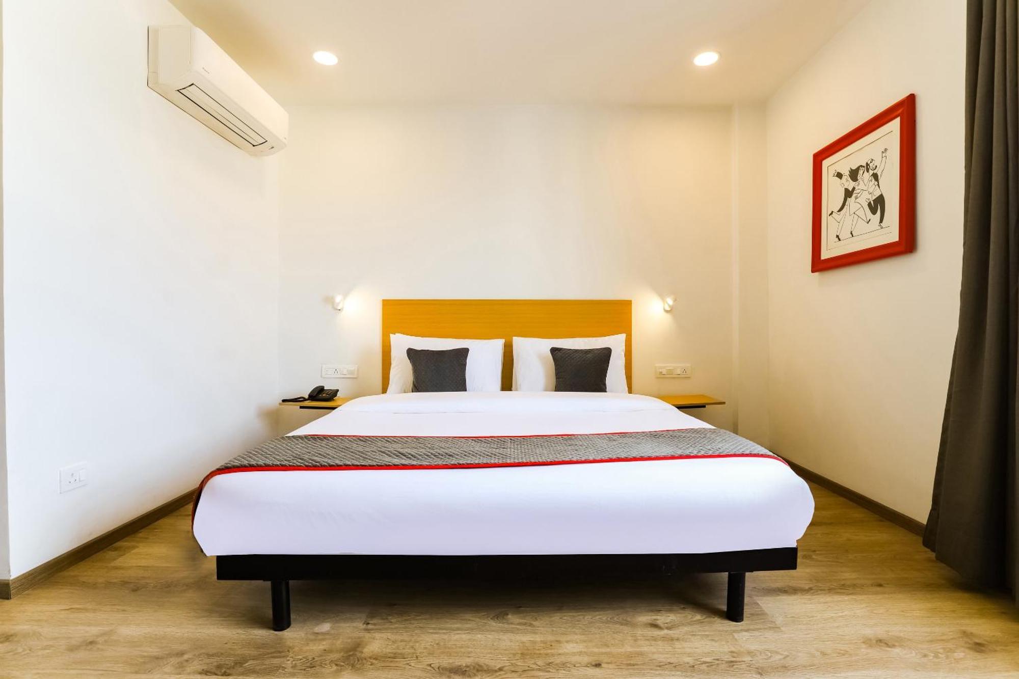 Townhouse Prithvi Resort Near Phoenix Palassio Lucknow Eksteriør billede