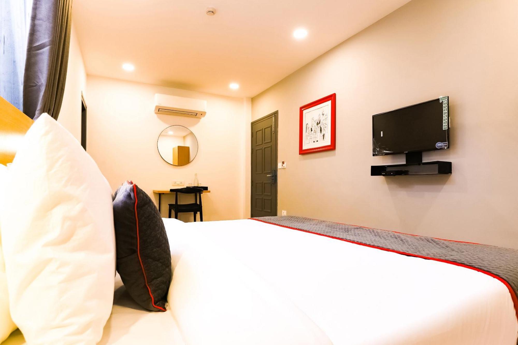 Townhouse Prithvi Resort Near Phoenix Palassio Lucknow Eksteriør billede